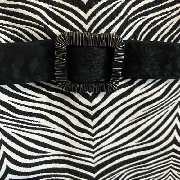 Zoe | Black & White Zebra prints Lightweight Jacket - Picture 4 of 9